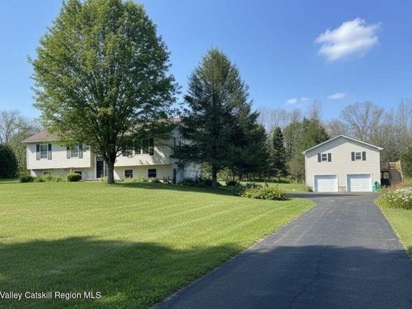 352 Falls Road, Ghent, NY 12075