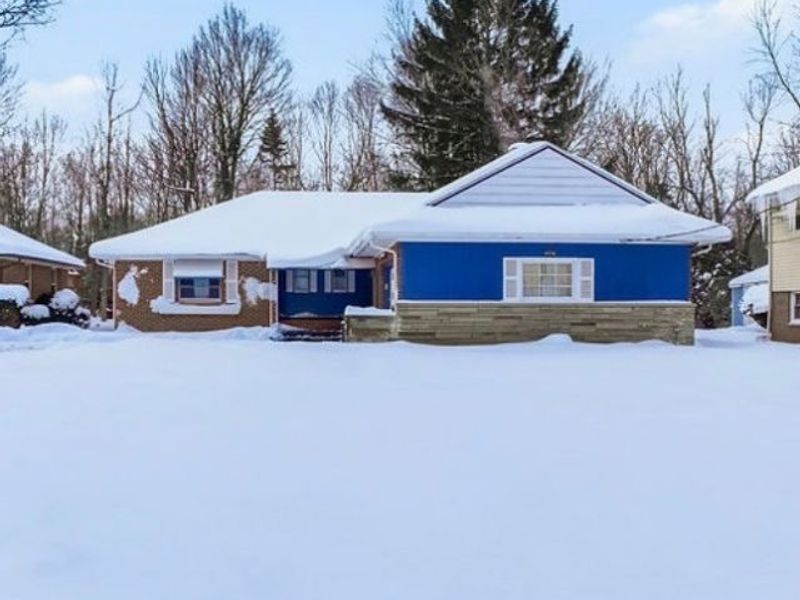 4876 Monticello Boulevard, Richmond Heights, OH 44143 Photo 2