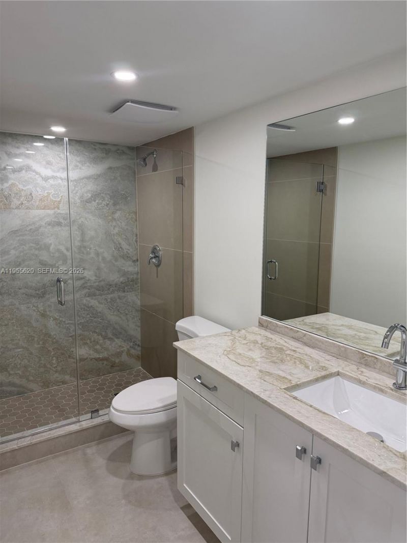 8005 Lake Dr , Unit 110, Doral, FL 33166 Photo