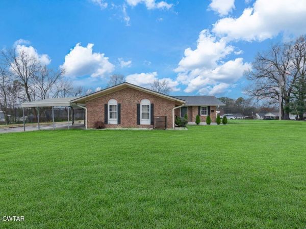 108 Hospital Drive, Trenton, TN 38382