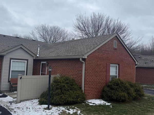 1174 Creekview Court, Unit 9-1174, Lancaster, OH 43130