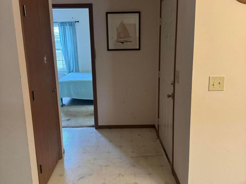 1174 Creekview Court, Unit 9-1174, Lancaster, OH 43130 Photo 5