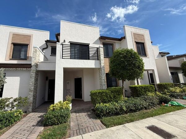 21001 NE 8th Ave, Miami, FL 33179