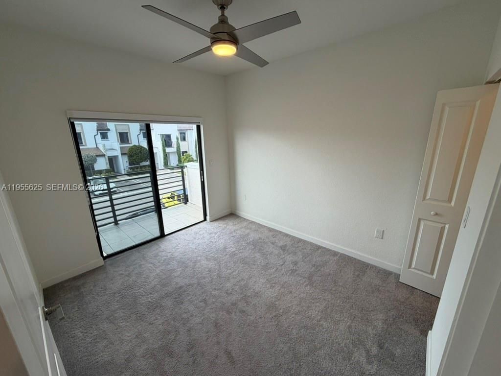 21001 NE 8th Ave, Miami, FL 33179 Photo