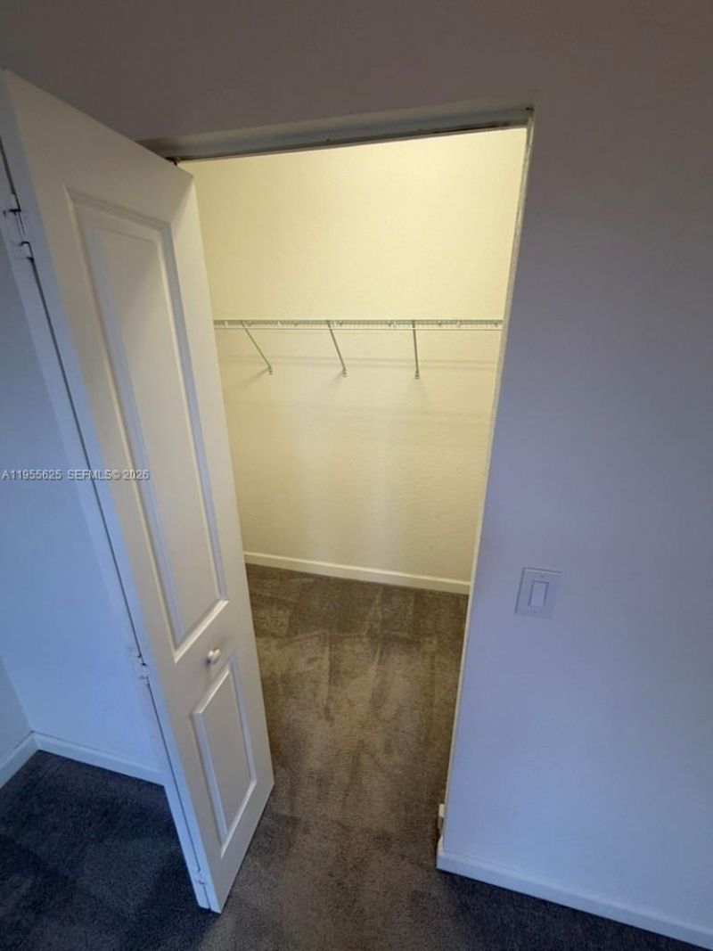 21001 NE 8th Ave, Miami, FL 33179 Photo