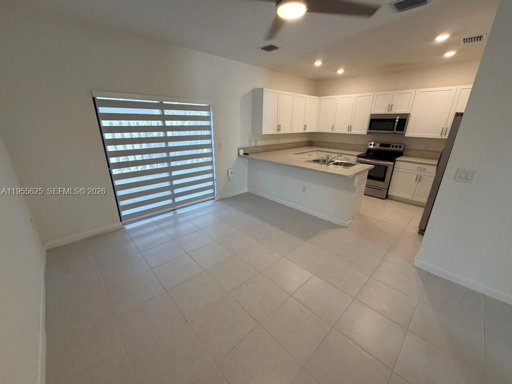 21001 NE 8th Ave, Miami, FL 33179 Photo