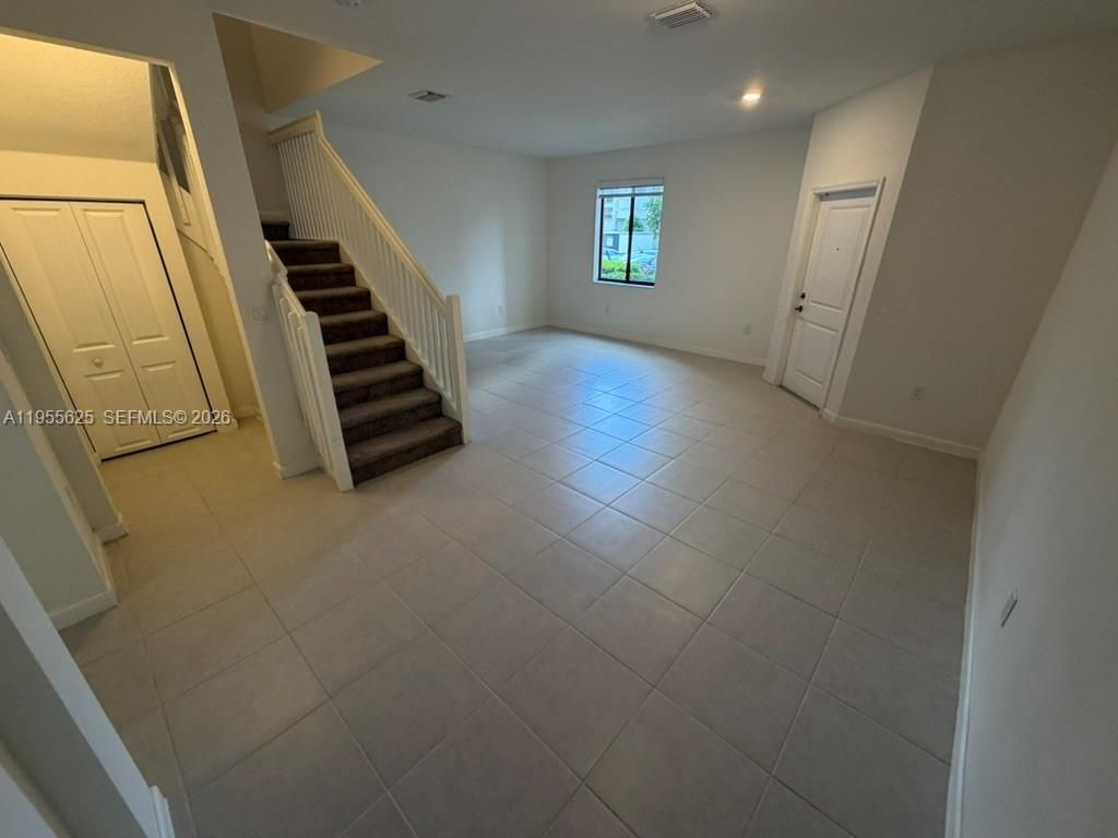 21001 NE 8th Ave, Miami, FL 33179 Photo