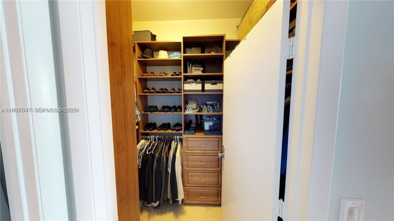 3330 NE 190th St, Unit MPH15, Aventura, FL 33180 Photo