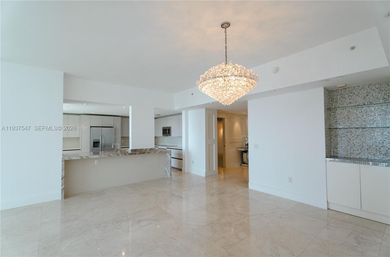 3330 NE 190th St, Unit MPH15, Aventura, FL 33180 Photo