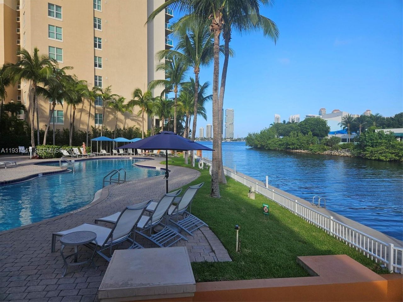 3330 NE 190th St, Unit MPH15, Aventura, FL 33180 Photo