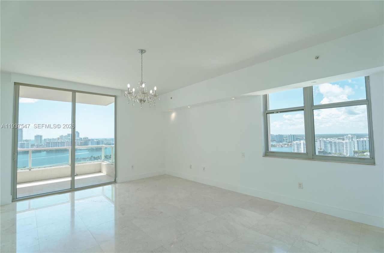 3330 NE 190th St, Unit MPH15, Aventura, FL 33180 Photo