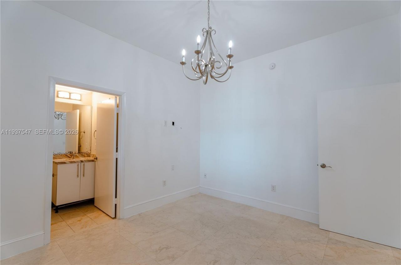 3330 NE 190th St, Unit MPH15, Aventura, FL 33180 Photo