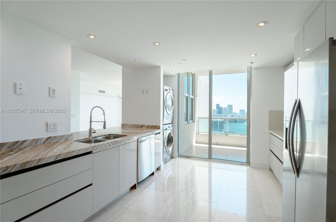 3330 NE 190th St, Unit MPH15, Aventura, FL 33180 Photo