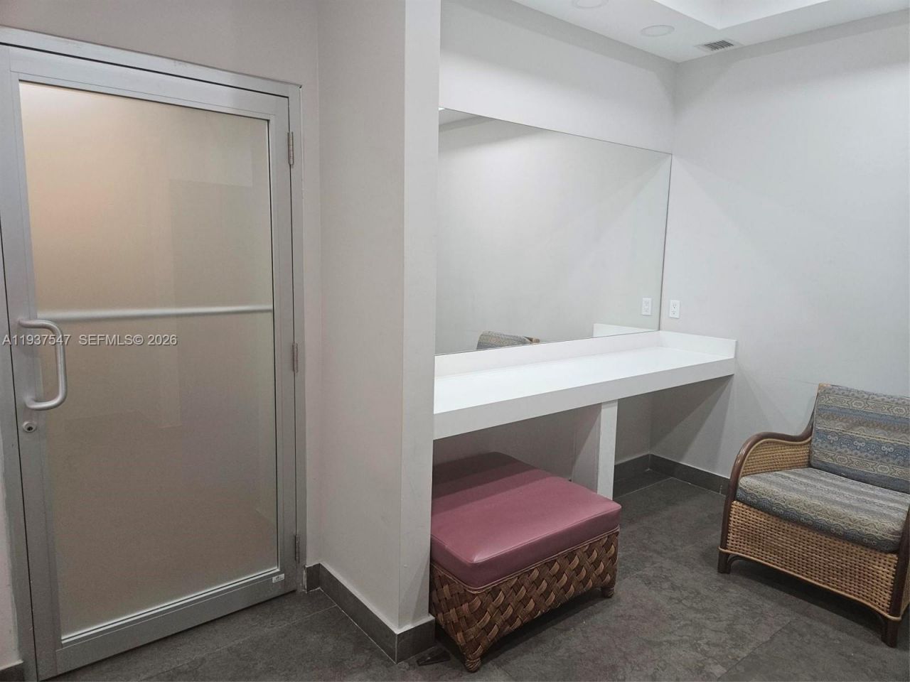 3330 NE 190th St, Unit MPH15, Aventura, FL 33180 Photo