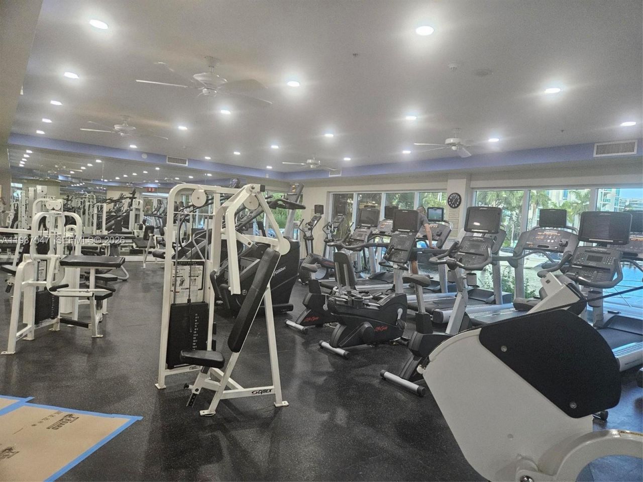 3330 NE 190th St, Unit MPH15, Aventura, FL 33180 Photo