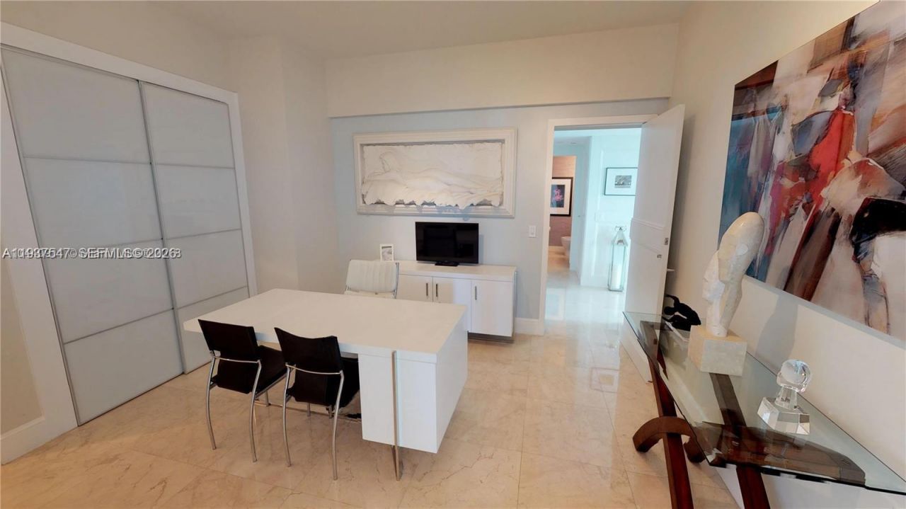 3330 NE 190th St, Unit MPH15, Aventura, FL 33180 Photo