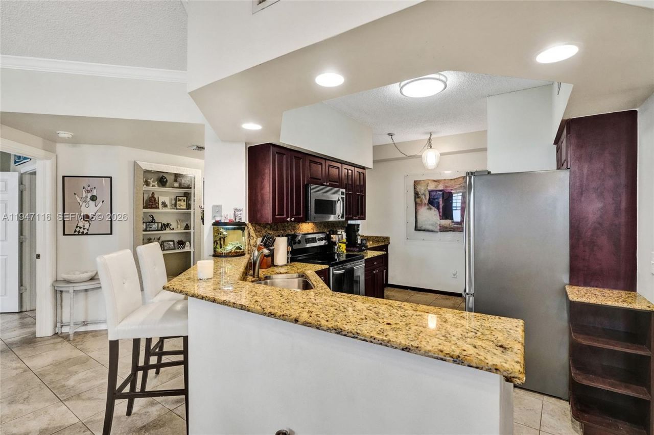 3155 NE 184th St, Unit 8103, Aventura, FL 33160 Photo