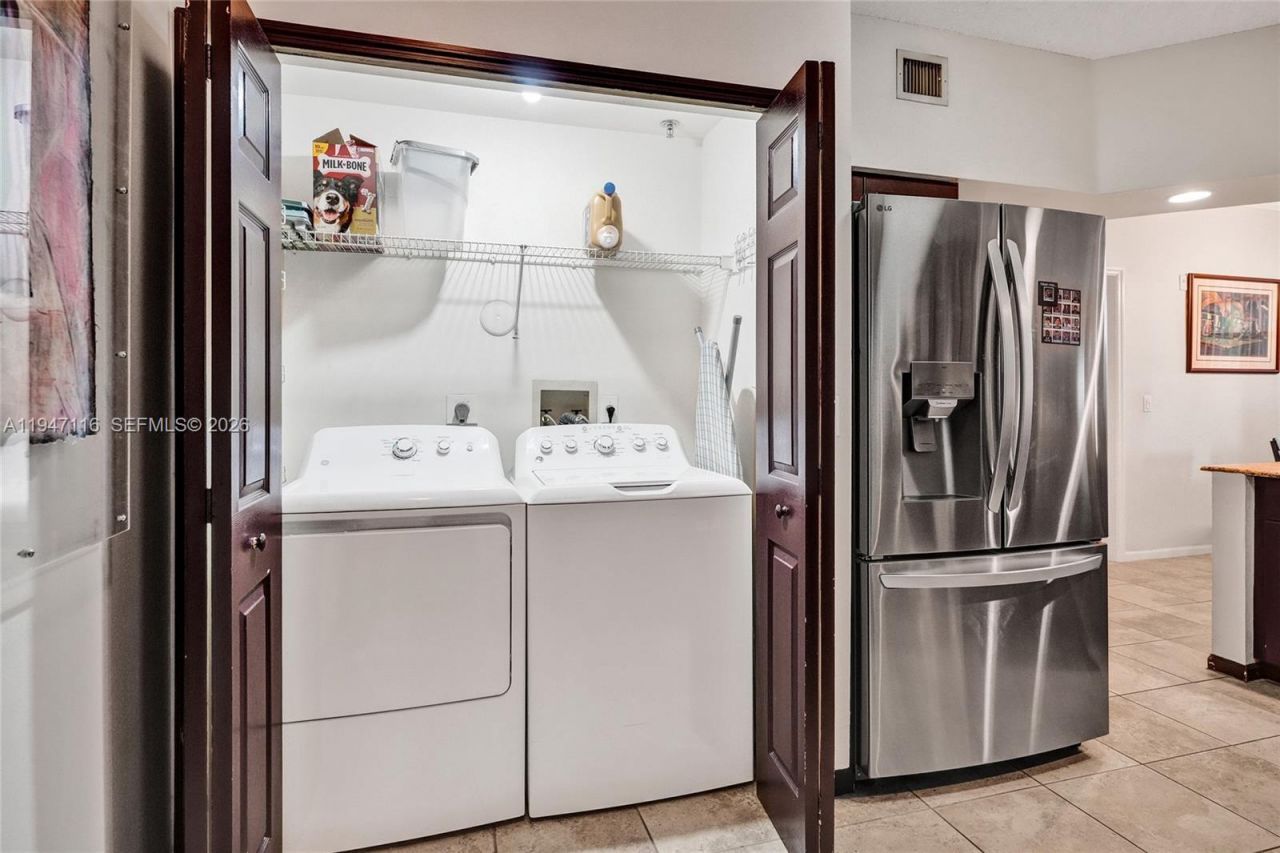 3155 NE 184th St, Unit 8103, Aventura, FL 33160 Photo