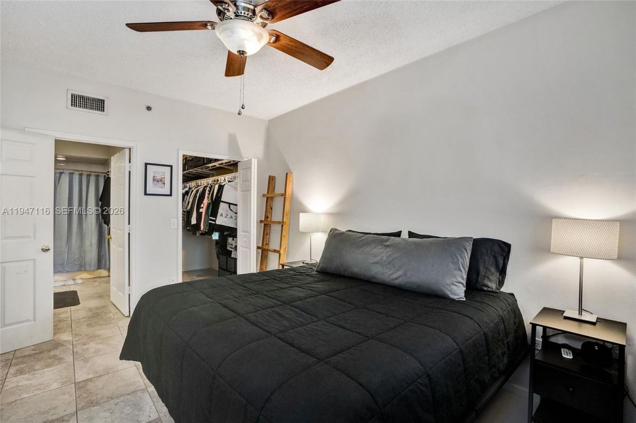 3155 NE 184th St, Unit 8103, Aventura, FL 33160 Photo