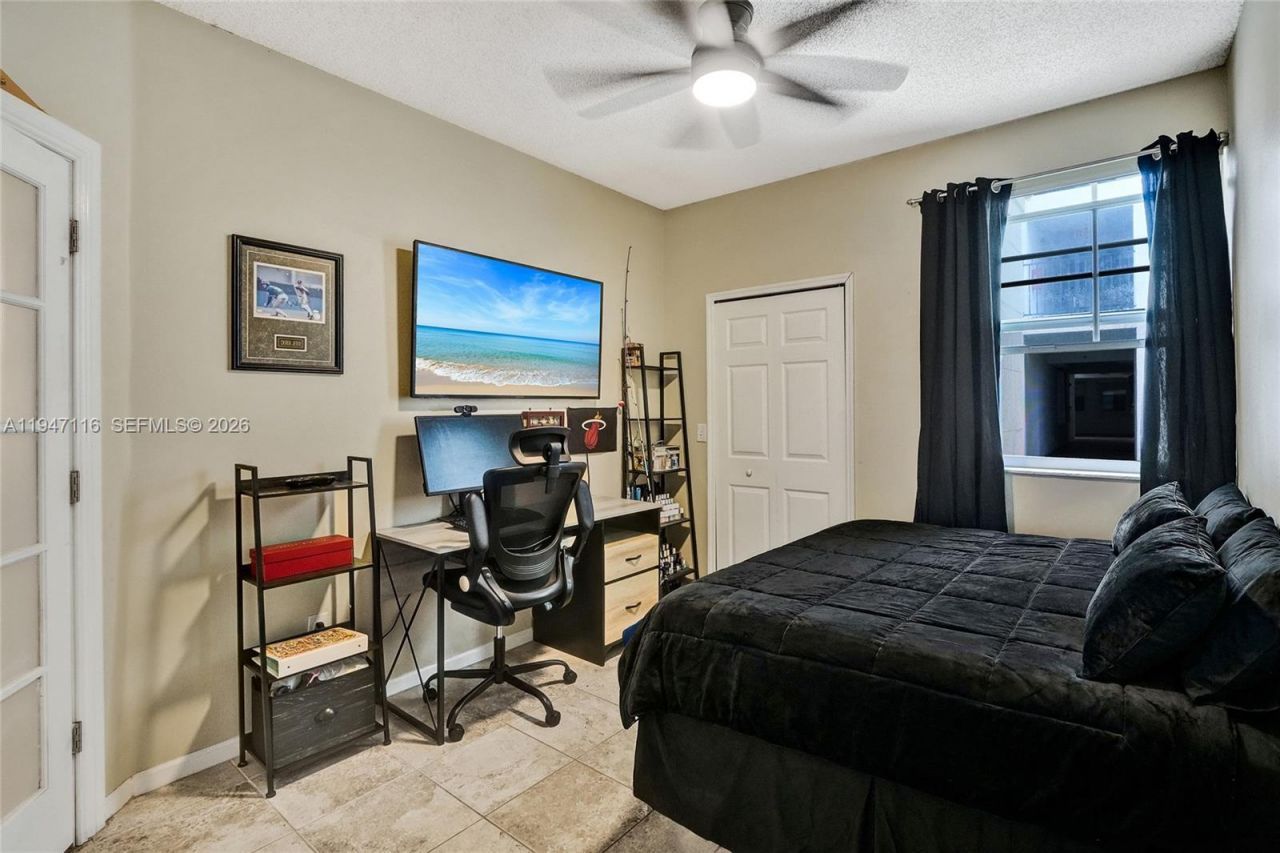 3155 NE 184th St, Unit 8103, Aventura, FL 33160 Photo