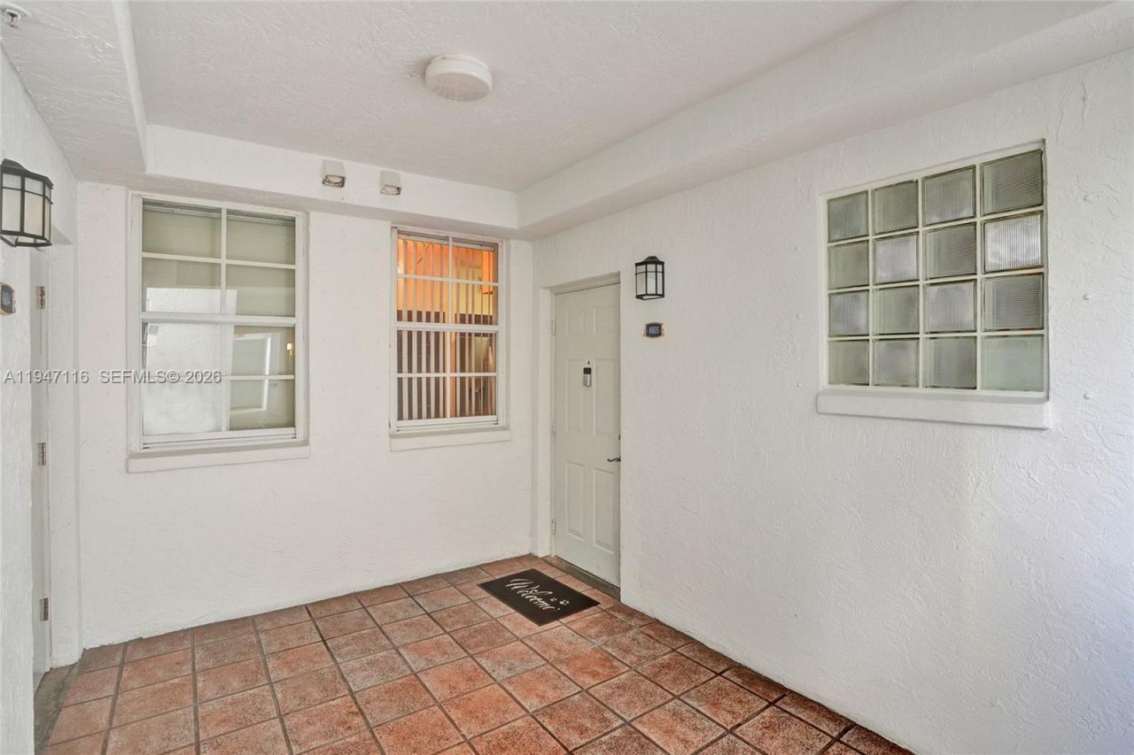 3155 NE 184th St, Unit 8103, Aventura, FL 33160 Photo