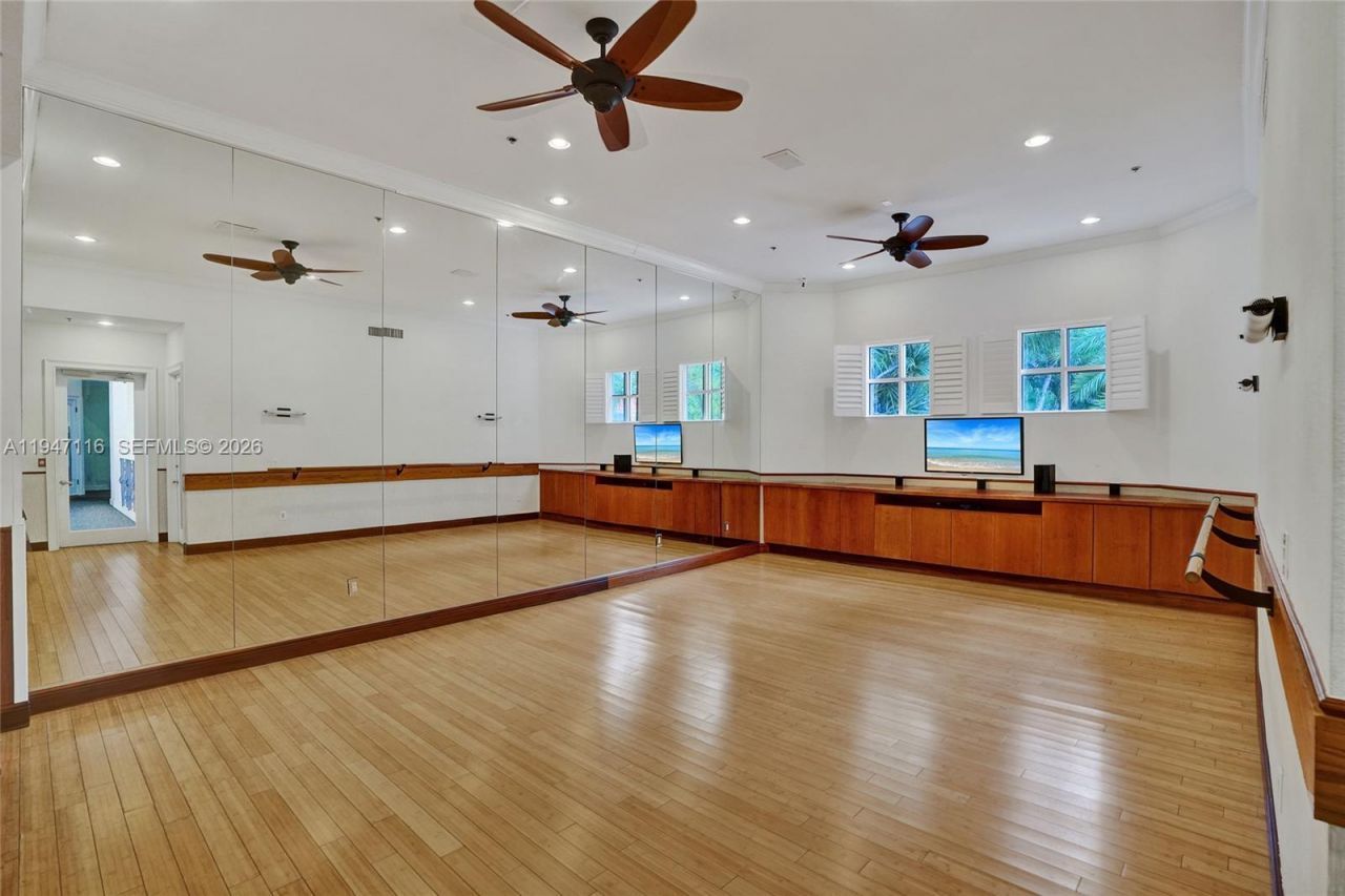 3155 NE 184th St, Unit 8103, Aventura, FL 33160 Photo