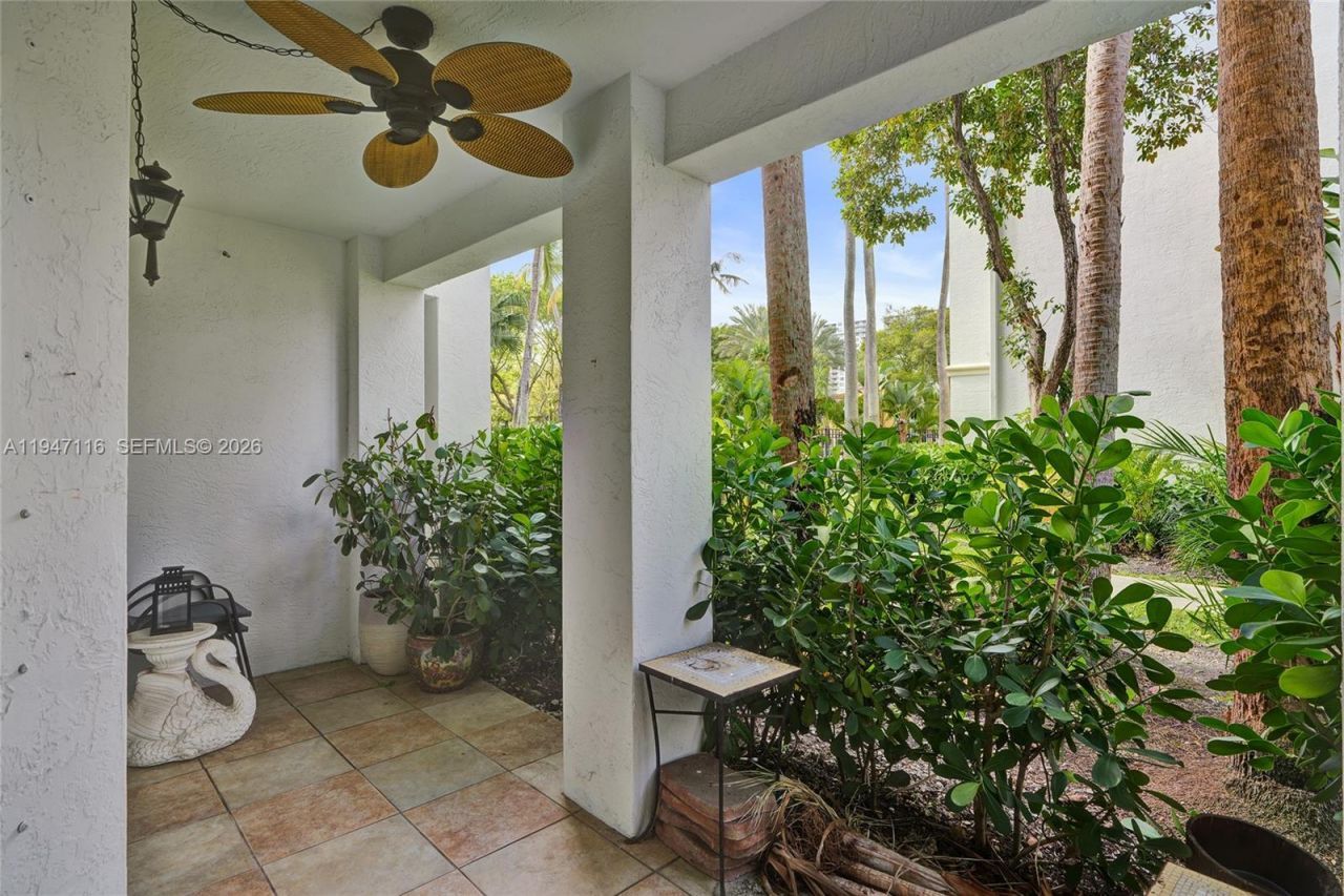 3155 NE 184th St, Unit 8103, Aventura, FL 33160 Photo