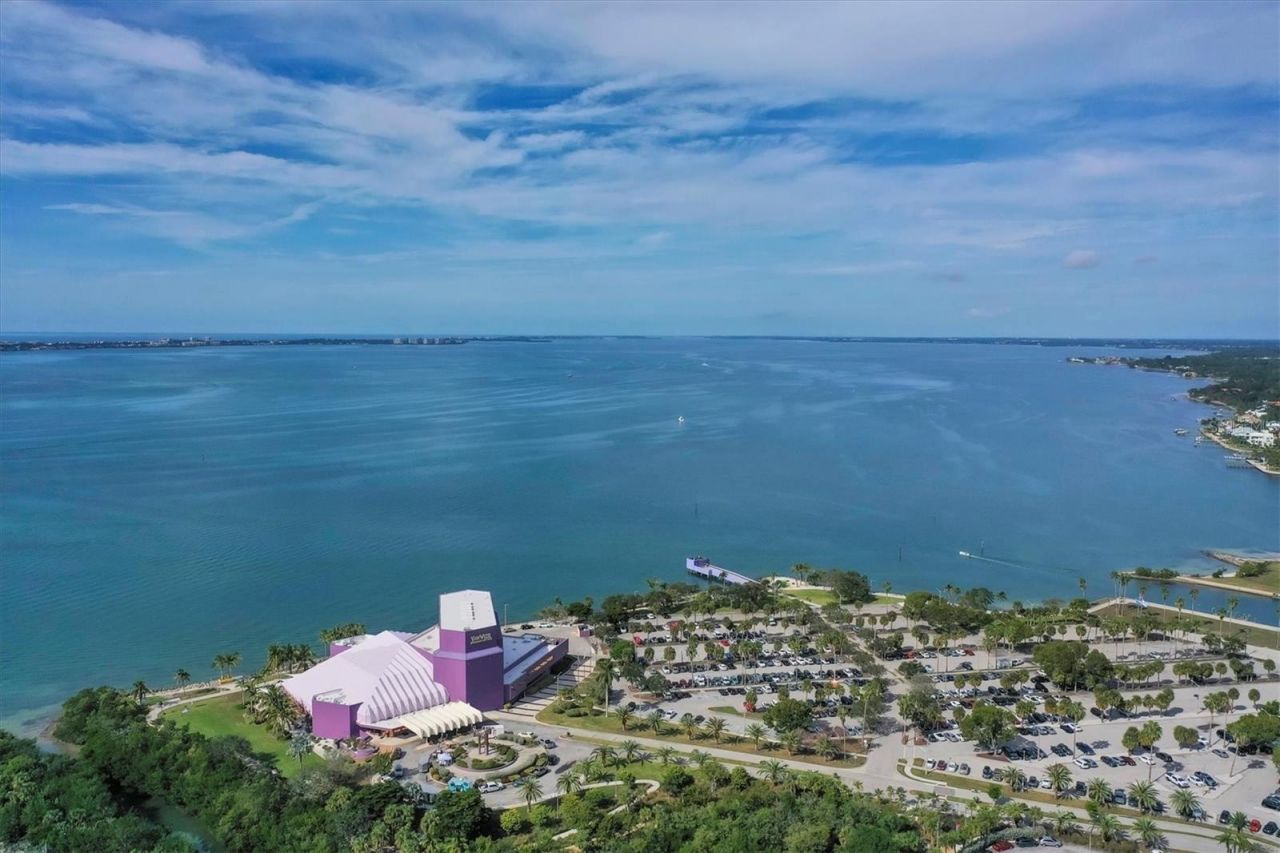 1195 Villagio Circle, Unit 102, Sarasota, FL 34237 Photo