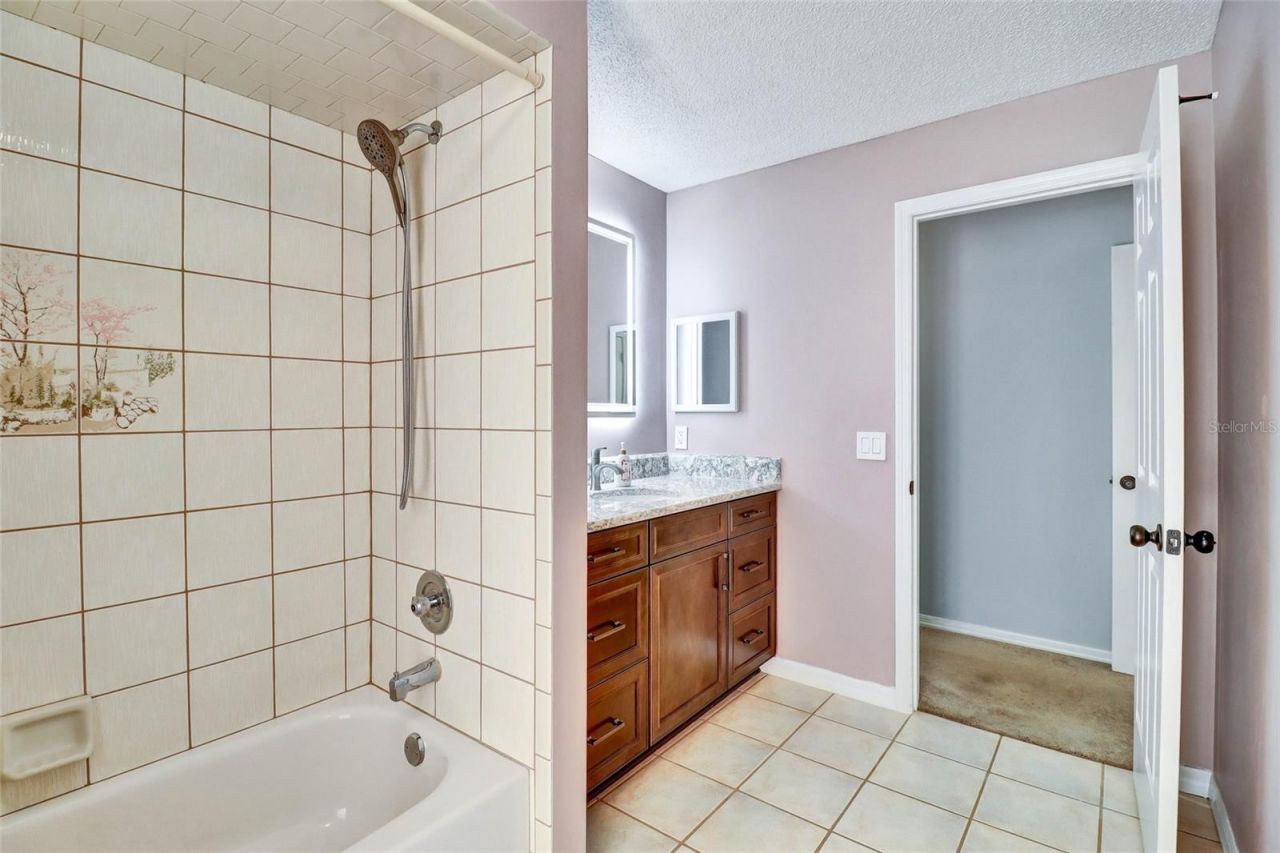 4318 Woodtree Lane, Orlando, FL 32835 Photo