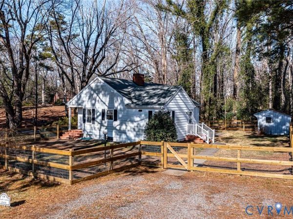 15 Clark Lane , Kilmarnock, VA 22482