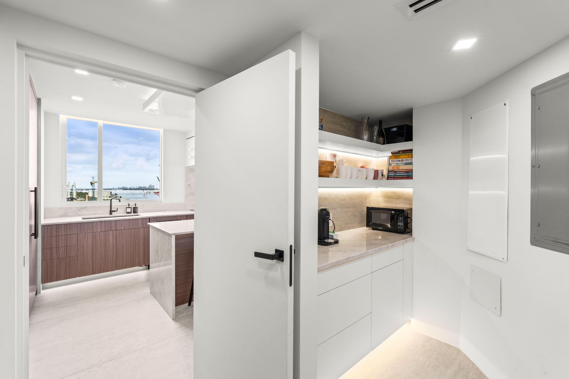 1551 N Flagler Drive, Unit 1501, West Palm Beach, FL 33401 Photo