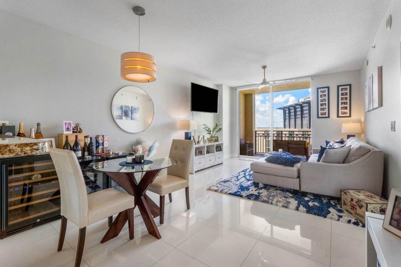 550 Okeechobee Boulevard, Unit 1112, West Palm Beach, FL 33401 Photo