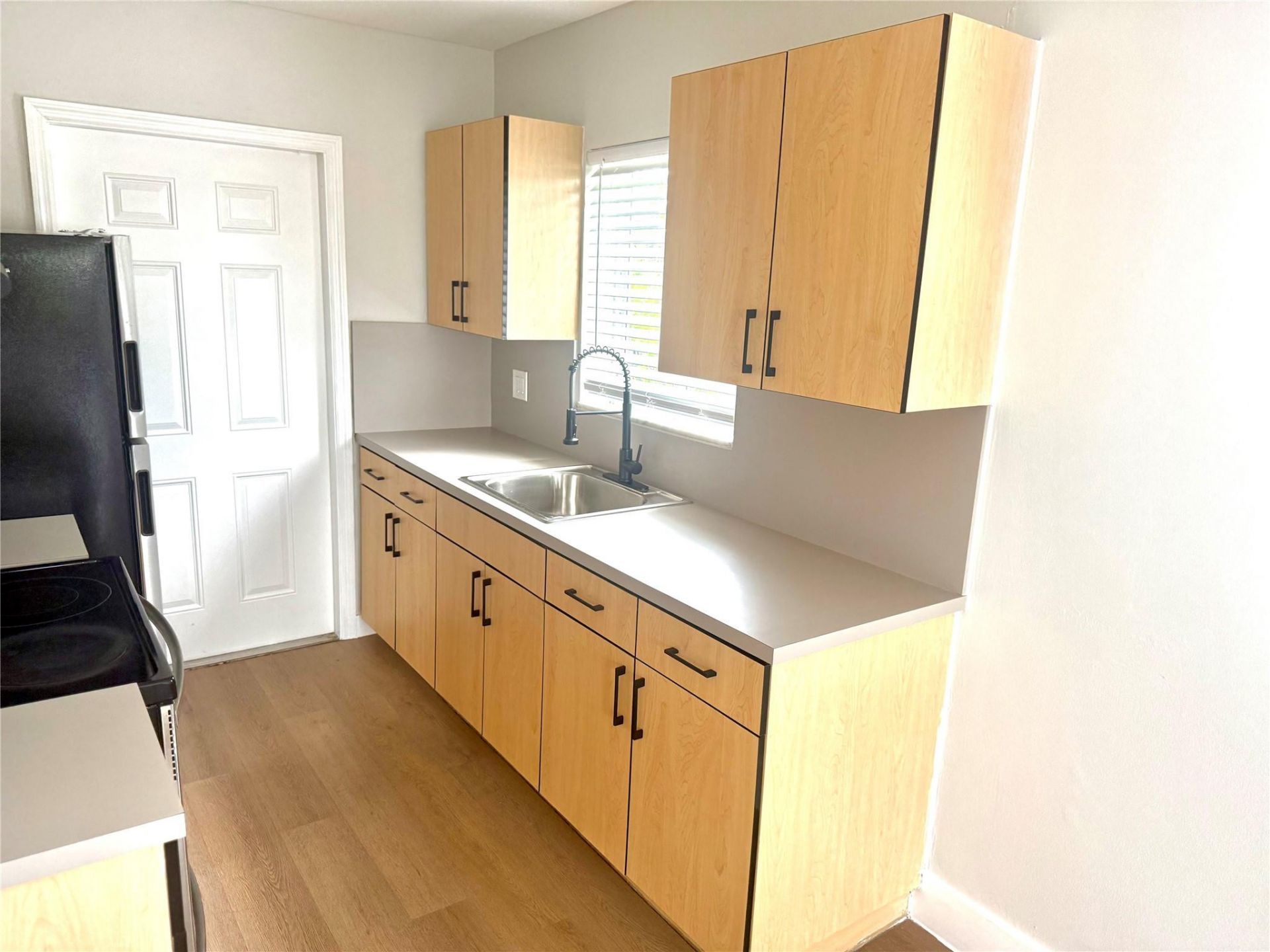 720 NE 7th Street, Unit 9, Hallandale Beach, FL 33009 Photo