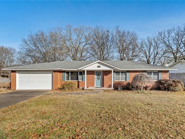 7105 S R Street, Fort Smith, AR 72903