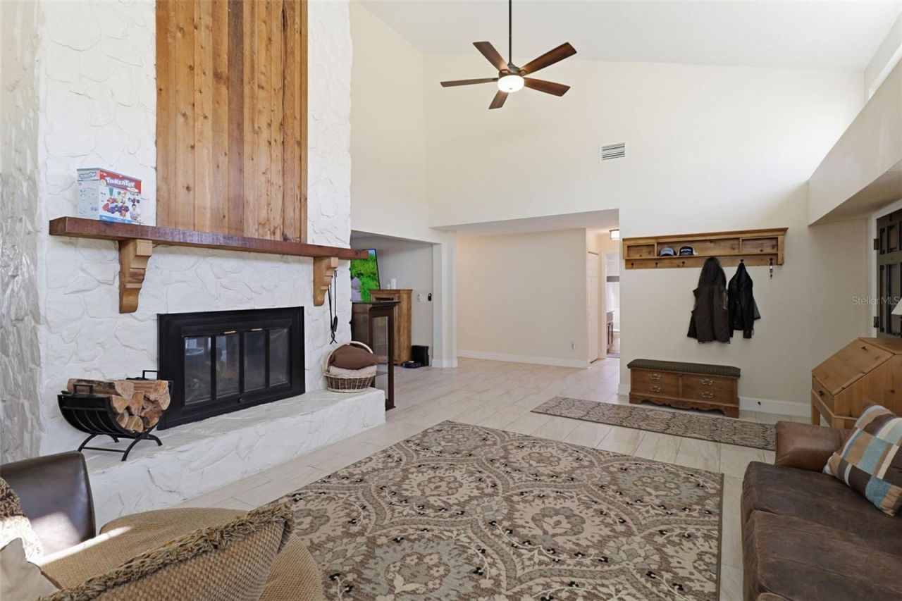 2551 Casilla Way S, Saint Petersburg, FL 33712 Photo