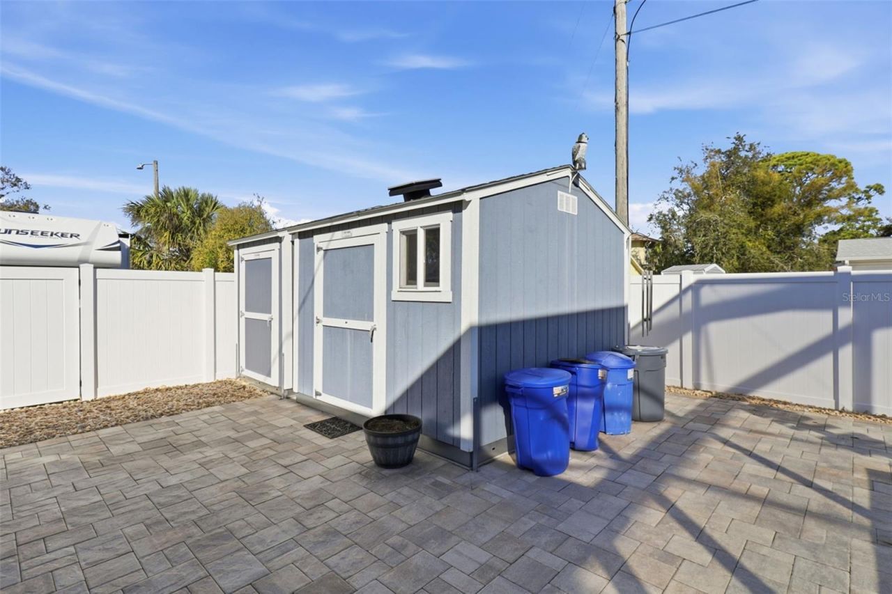 2551 Casilla Way S, Saint Petersburg, FL 33712 Photo