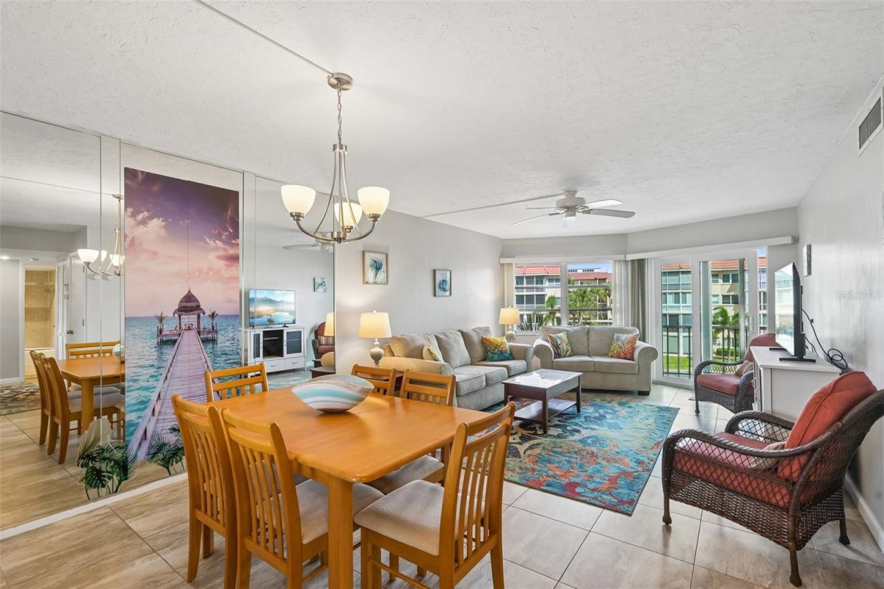 1257 S Portofino Drive, Unit 307, Sarasota, FL 34242 Photo