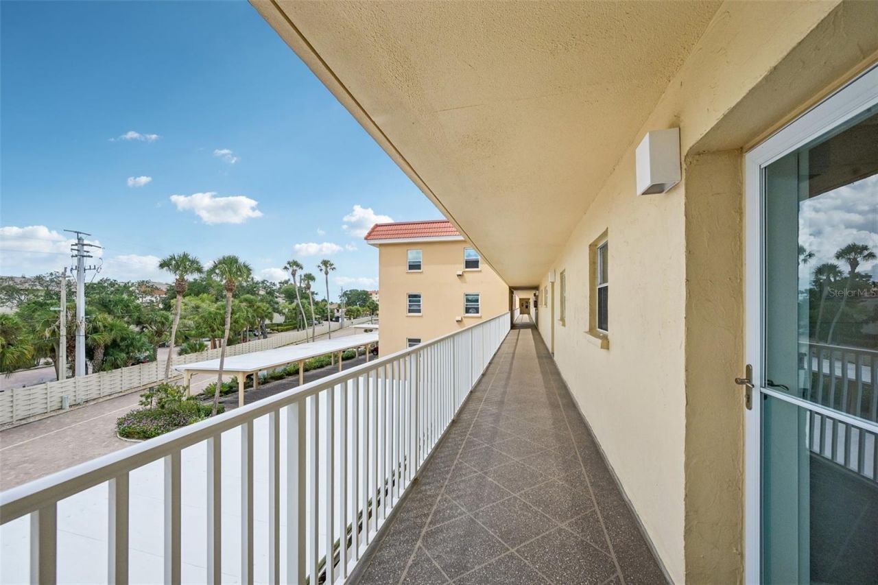 1257 S Portofino Drive, Unit 307, Sarasota, FL 34242 Photo
