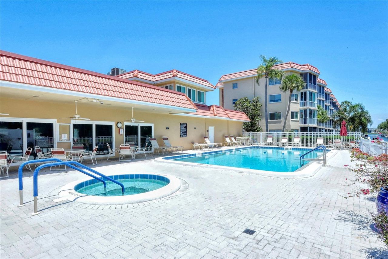 1257 S Portofino Drive, Unit 307, Sarasota, FL 34242 Photo