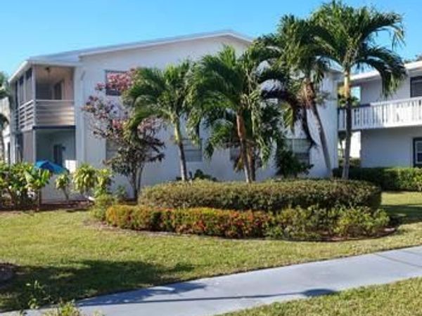 306 Markham N, Deerfield Beach, FL 33442