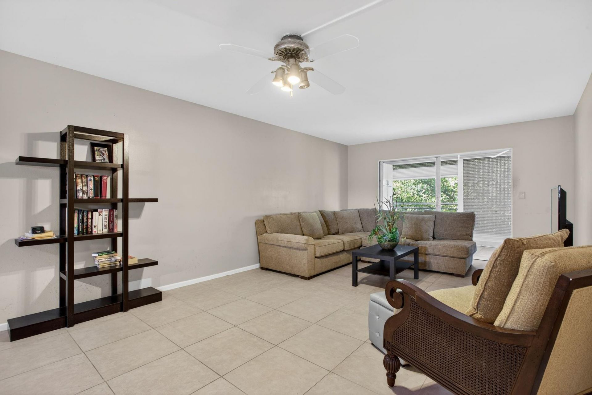 2003 Granada Drive, Unit L4, Coconut Creek, FL 33066 Photo