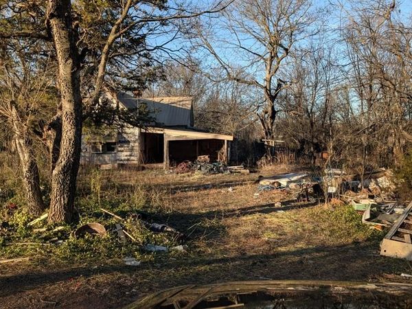 102 Ash Street, Wellston, OK 74881