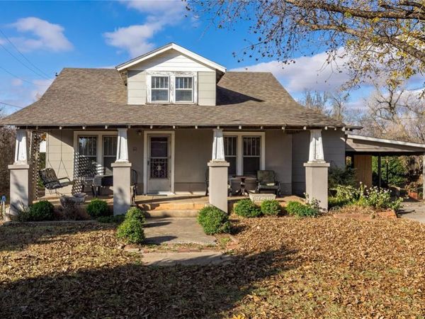 301 E McKinley Avenue, Apache, OK 73006