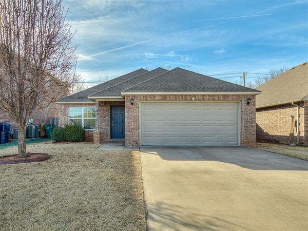 9220 NW 70th Street, Yukon, OK 73099