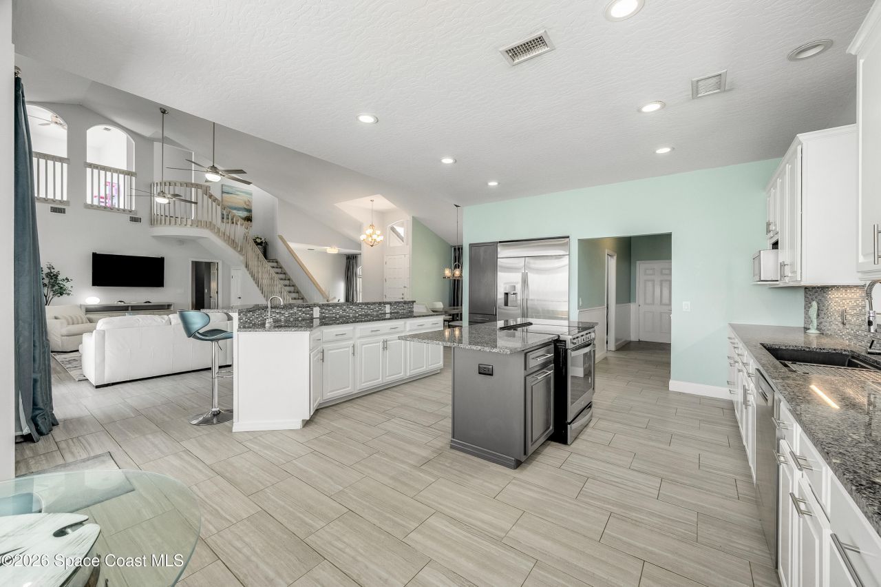 4070 S Tropical Trail, Merritt Island, FL 32952 Photo