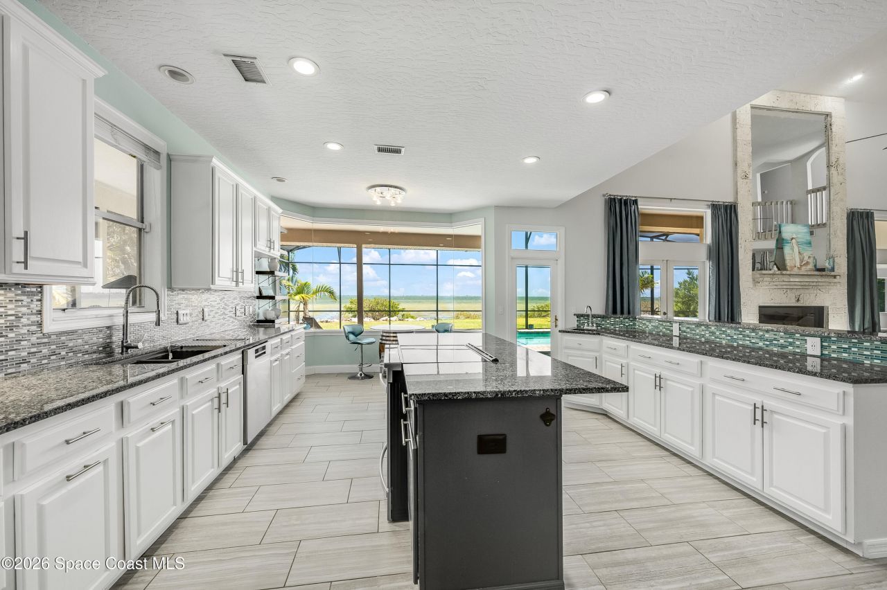 4070 S Tropical Trail, Merritt Island, FL 32952 Photo