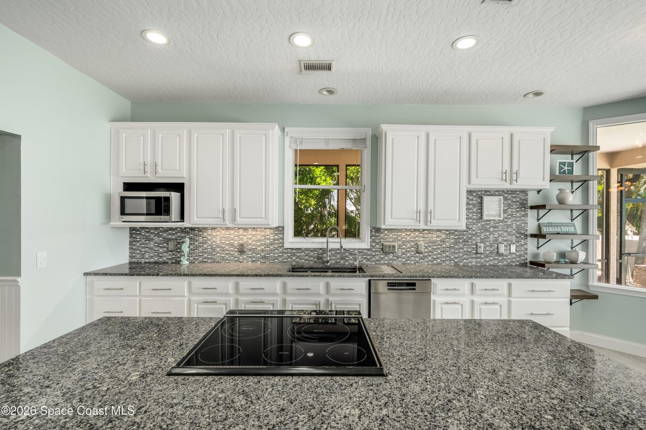 4070 S Tropical Trail, Merritt Island, FL 32952 Photo