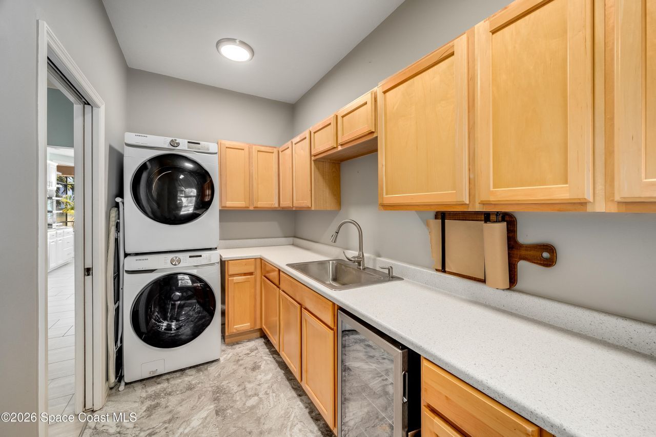 4070 S Tropical Trail, Merritt Island, FL 32952 Photo