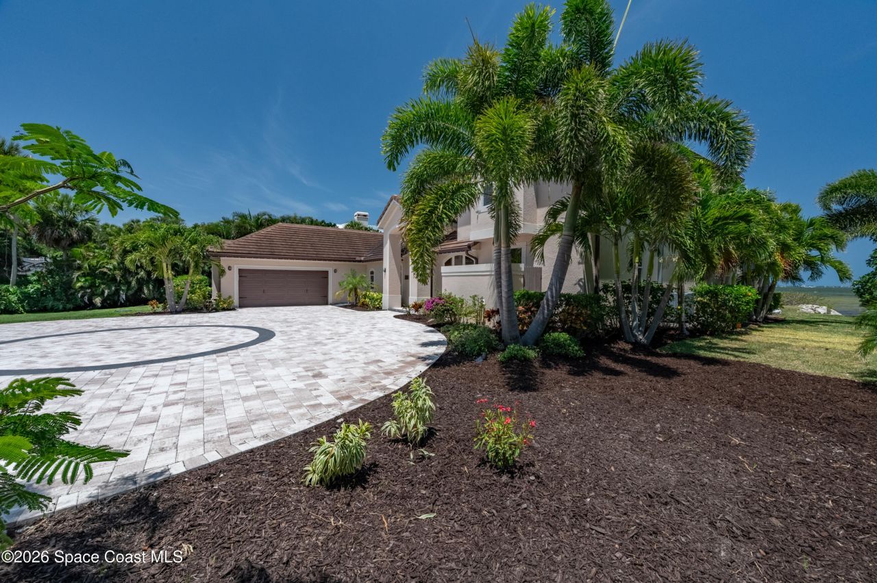 4070 S Tropical Trail, Merritt Island, FL 32952 Photo