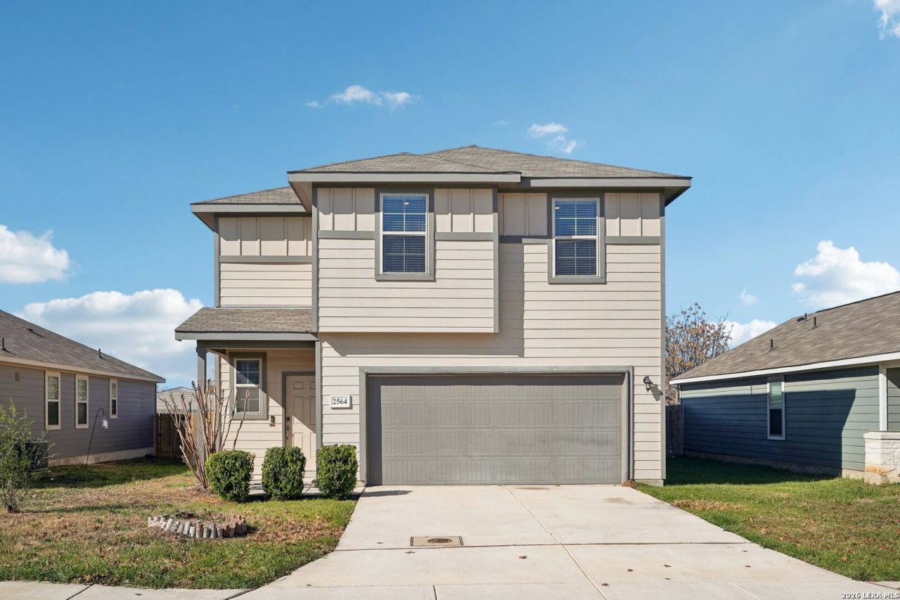 2564 Smokey Cv, Seguin, TX 78155 Main Photo